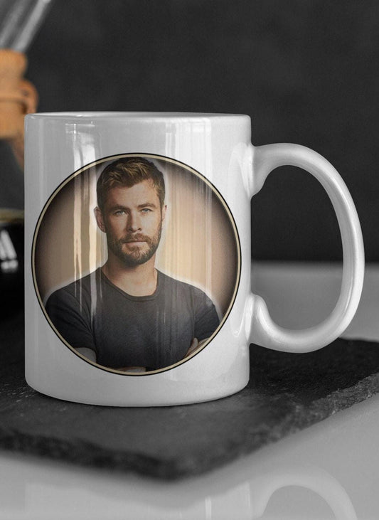 Circle Chris Hemsworth Mug - 11oz or 15oz - Chris Hemsworth Cup